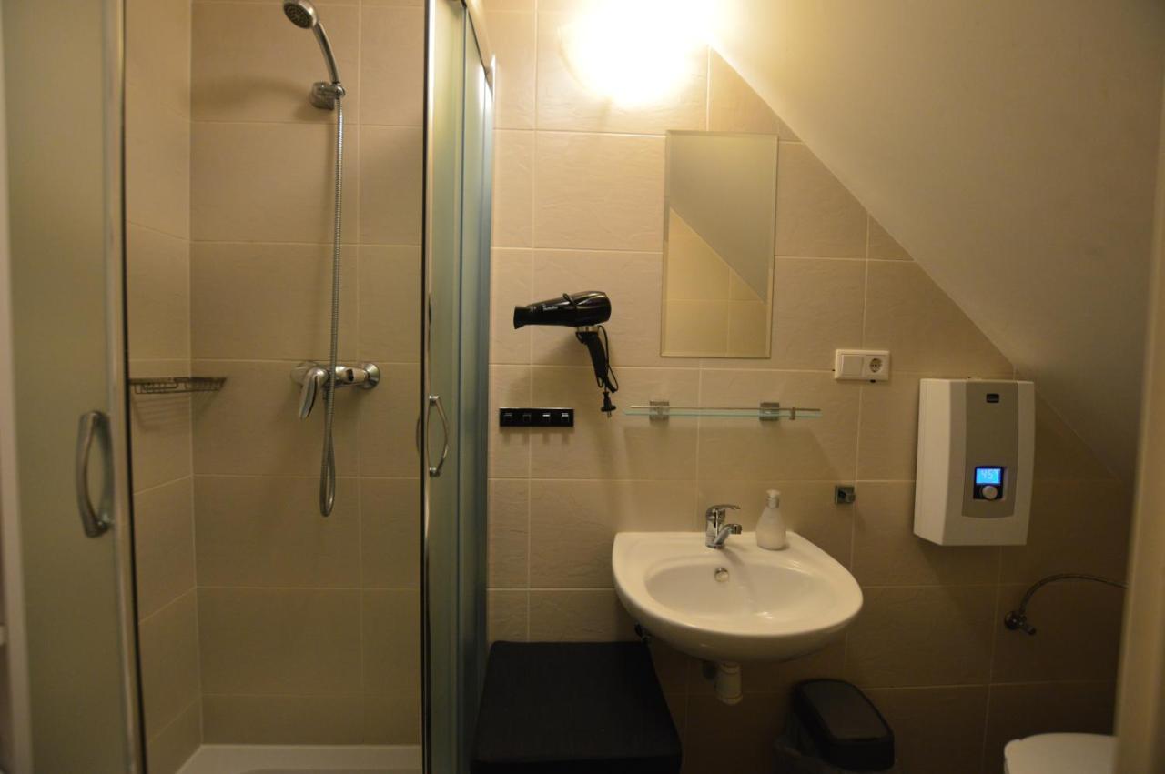 The White House Austria Apartman Lind ob Velden Kültér fotó